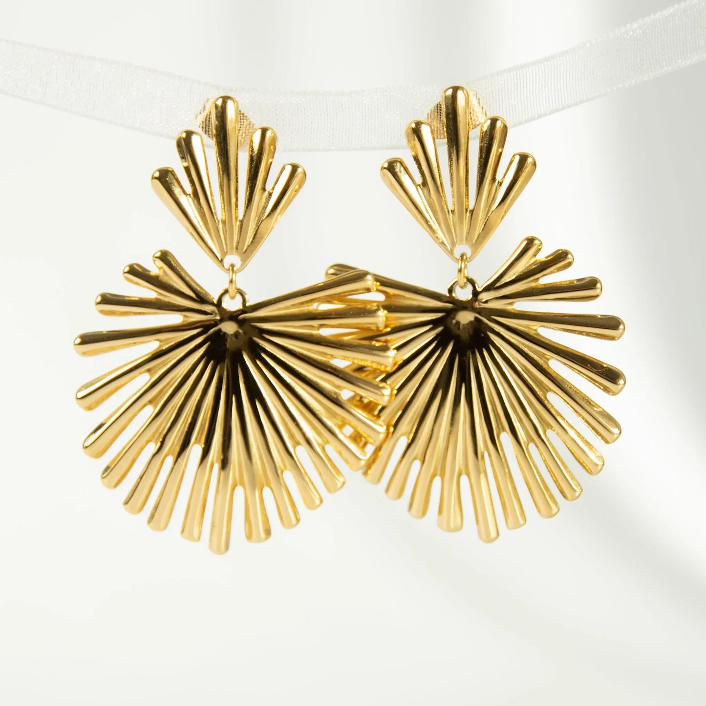 Boucles pendantes Ava Boucles d'oreilles