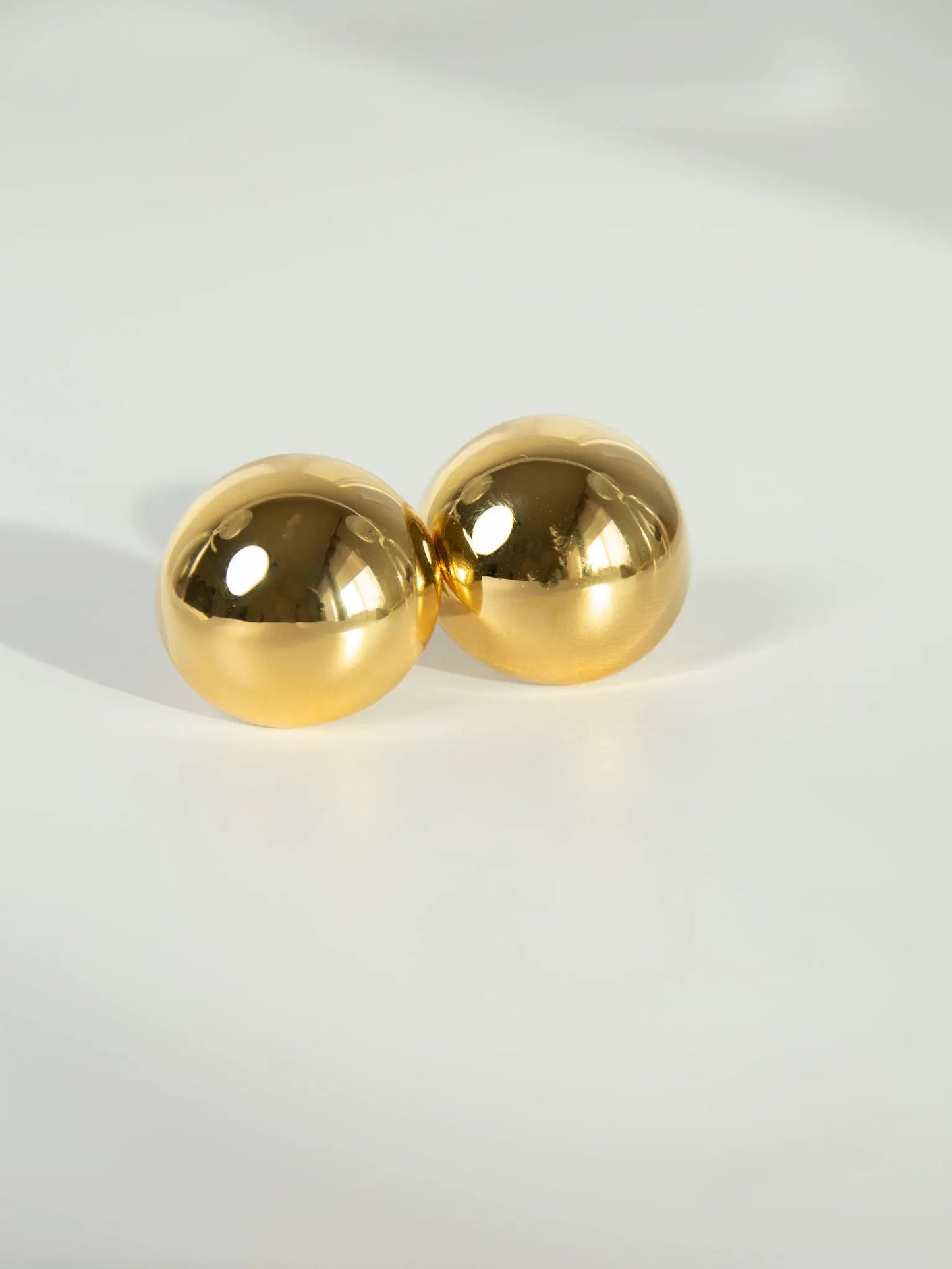 Boucles tendance puces Camille Boucles d'oreilles