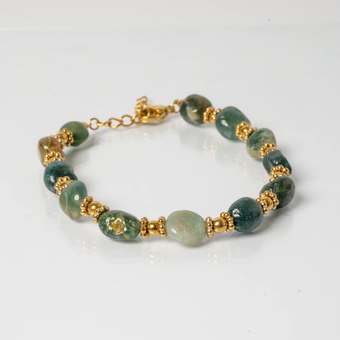 Bijoux-pierre-naturelle-agate-indienne-fond-blanc-eclatoria