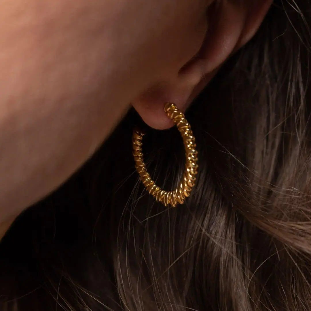 Boucles d'Oreilles Créoles Laena – Élégantes, Hypoallergéniques 
