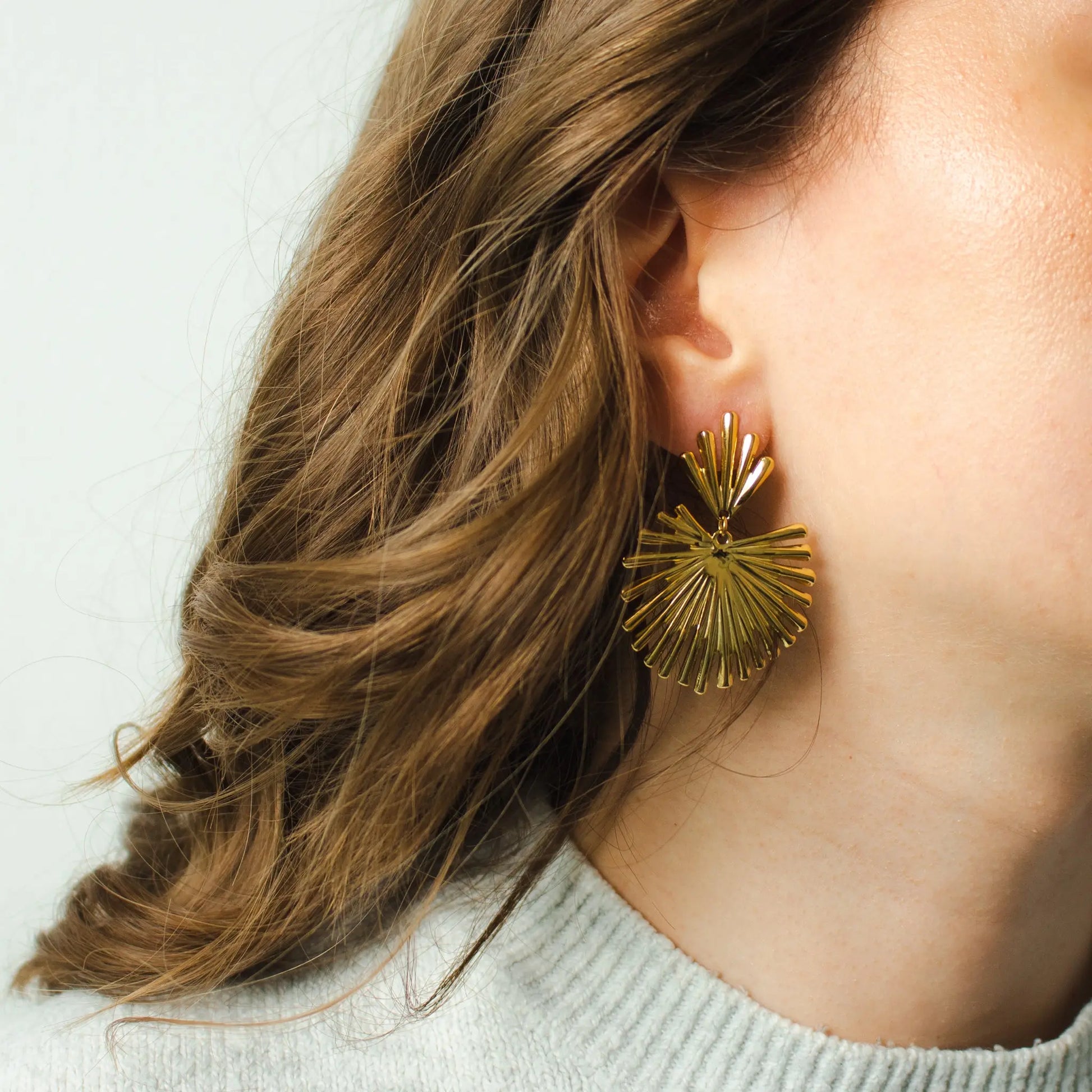 Boucles pendantes Ava  Boucles d'oreilles