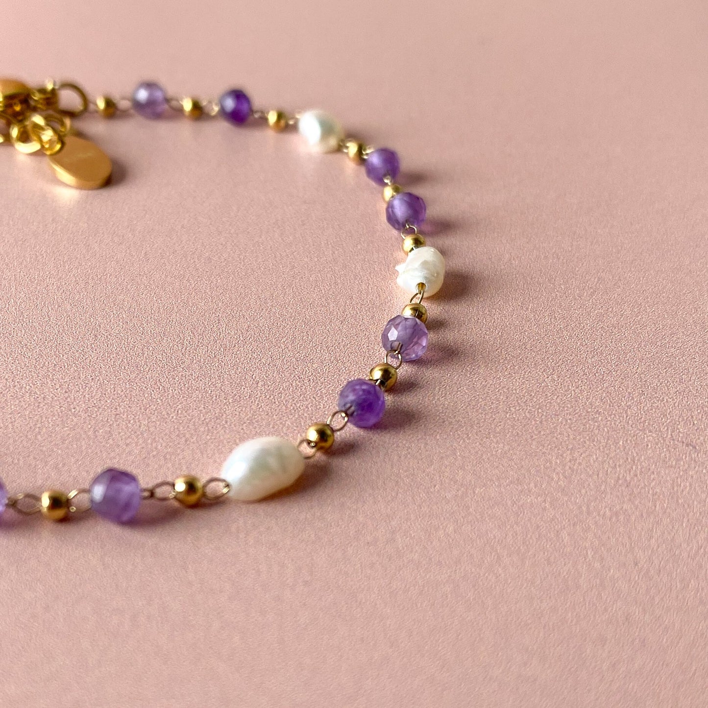 Bracelet Élina – Améthyste & Perles Naturelles  Bracelet