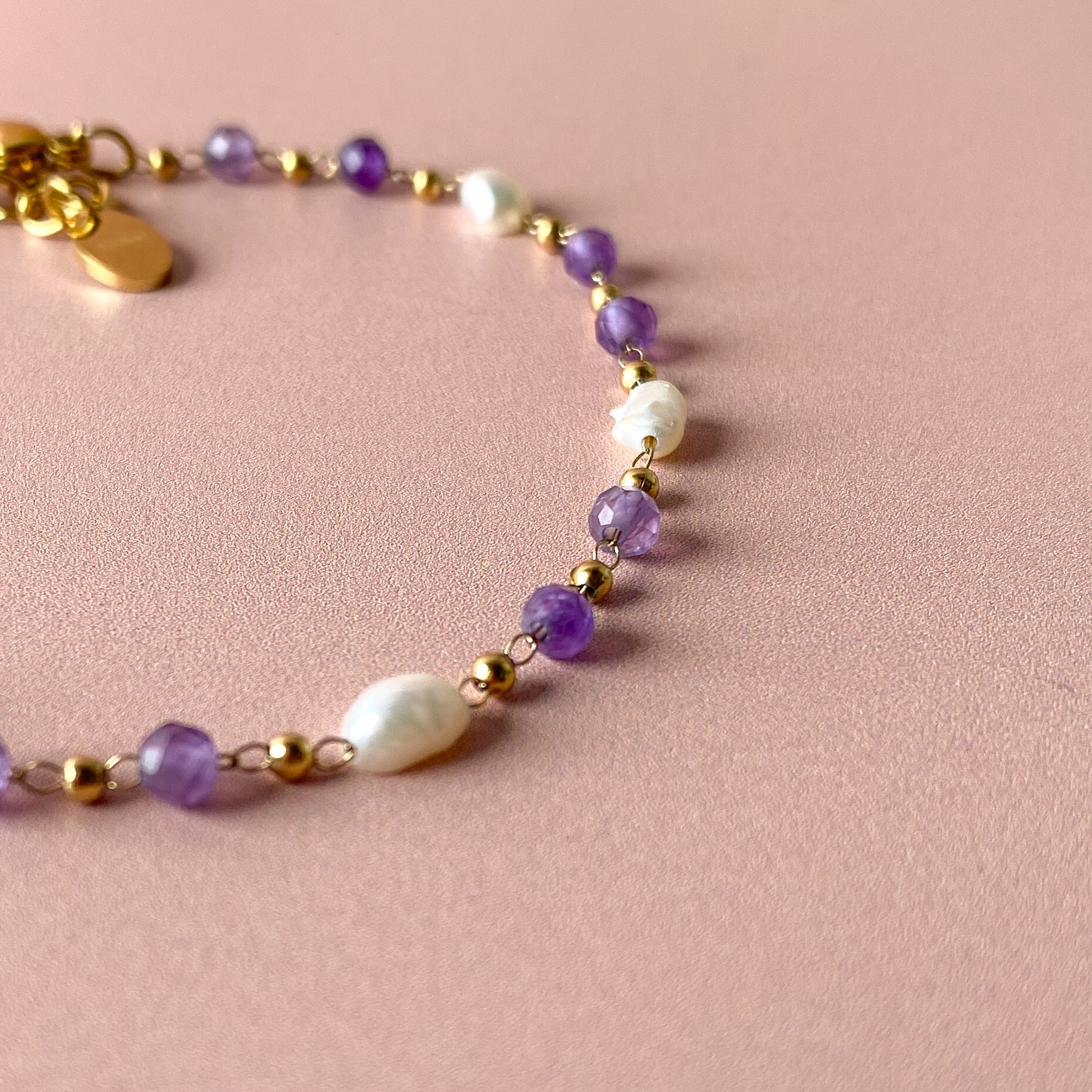 Bracelet Élina – Améthyste & Perles Naturelles  Bracelet