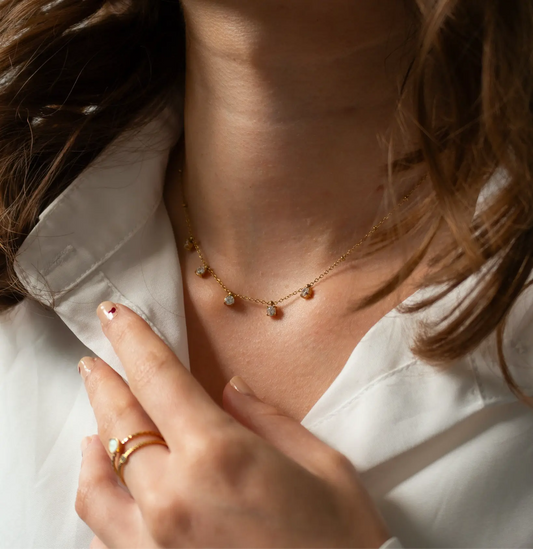 Collier femme, bijoux en acier inoxydable, strass.