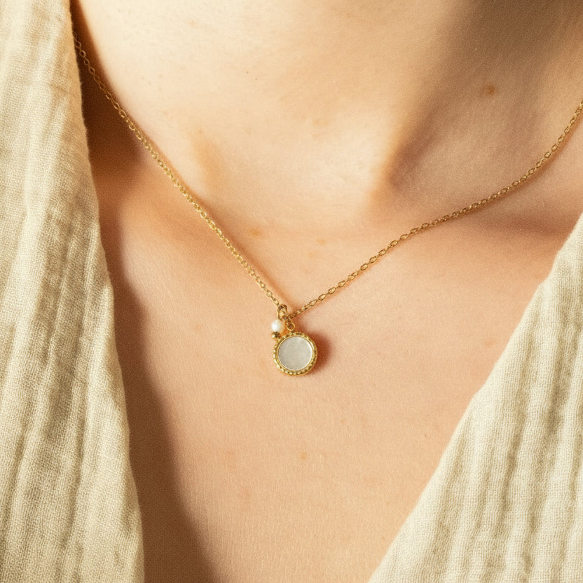Collier Noa – Nacre Blanche & Perle d’Eau Douce  Collier