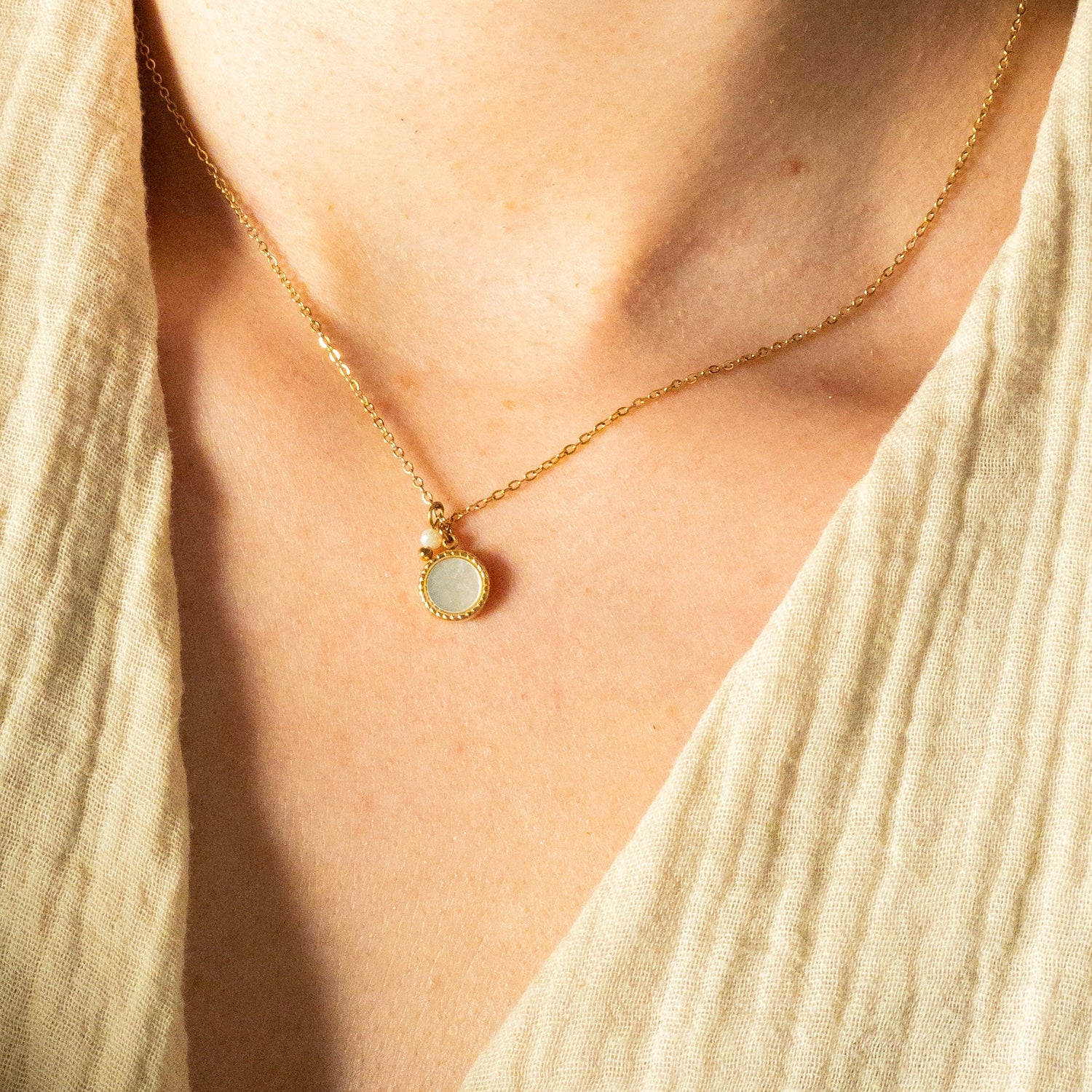 Collier Noa – Nacre Blanche & Perle d’Eau Douce  Collier